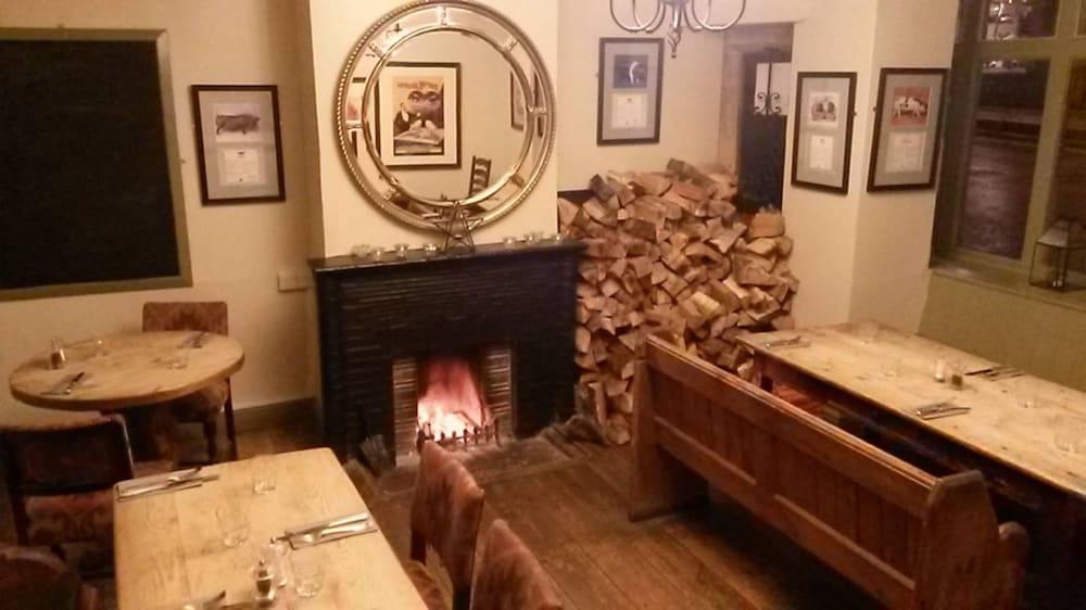 The White Hart Inn Winchcombe Exterior photo